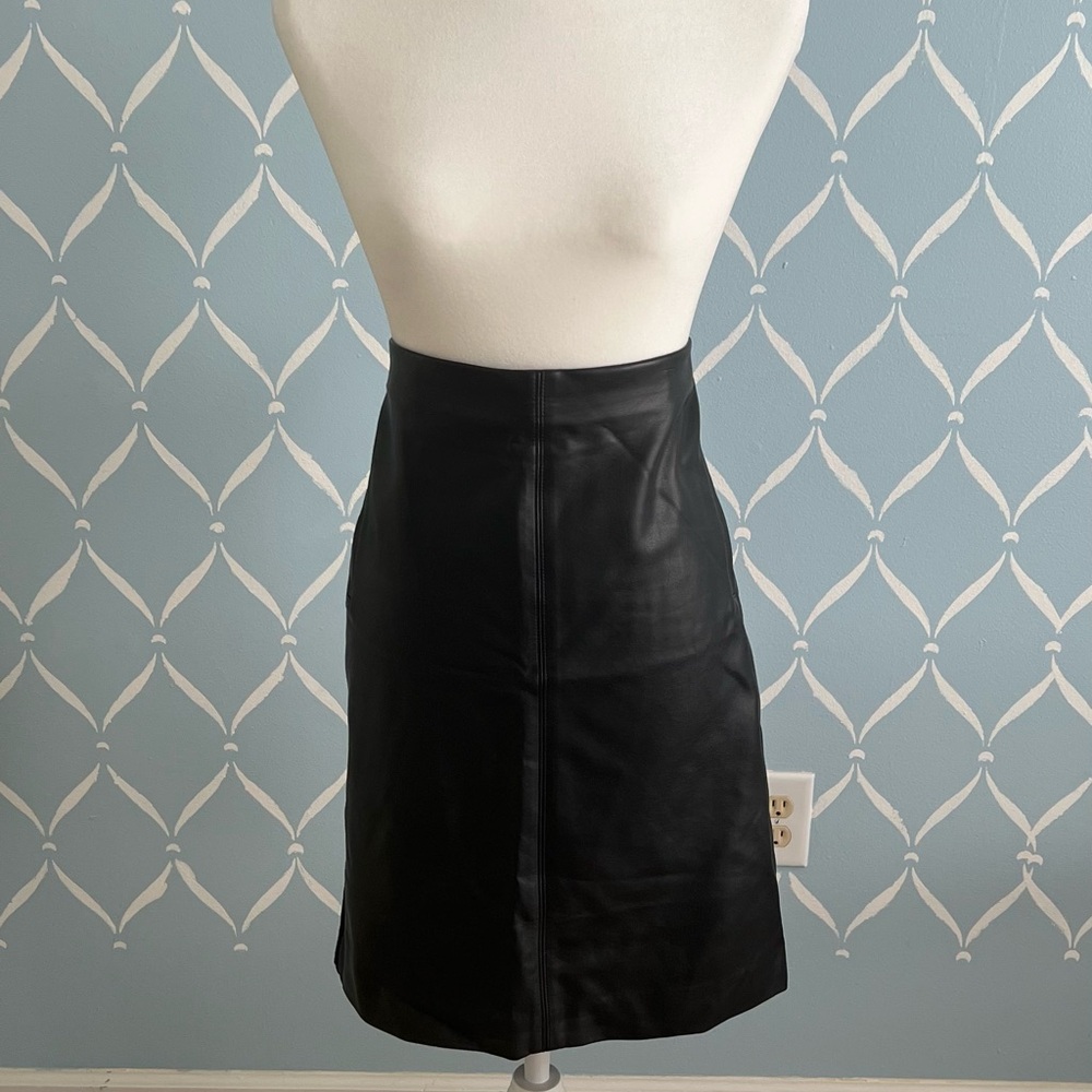 Chico's Black A-Line Knee-Length Skirt for Work